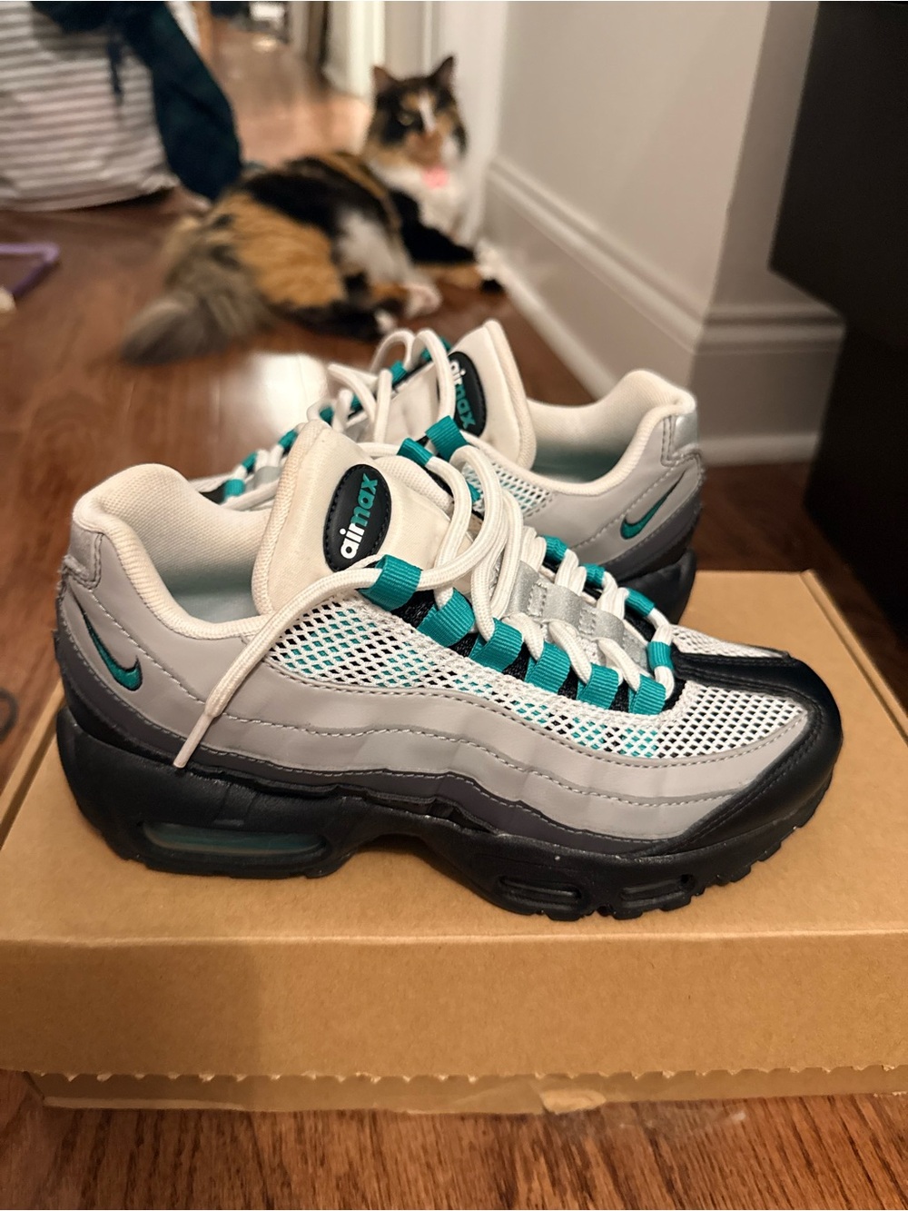 Nike Women’s Airmax Sneakers - White/Gray/Teal Accents 6.5